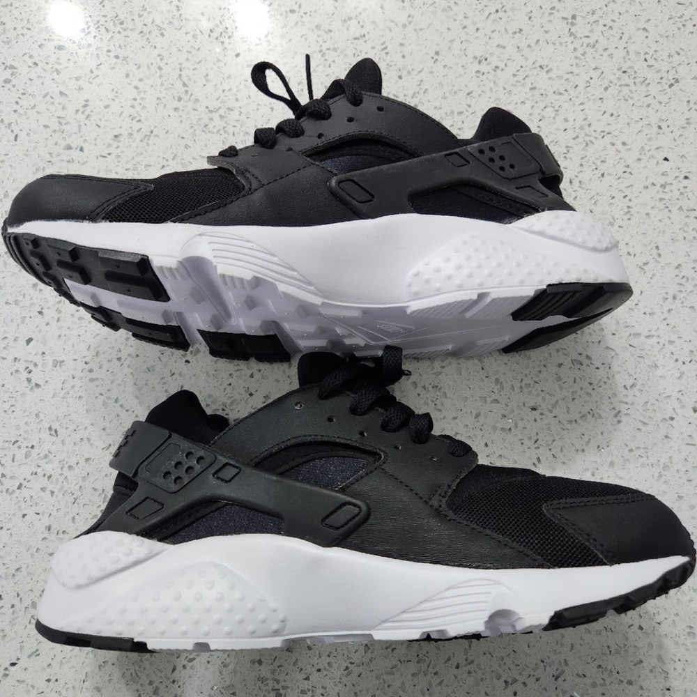 Nike Huarache Run Black and a White
